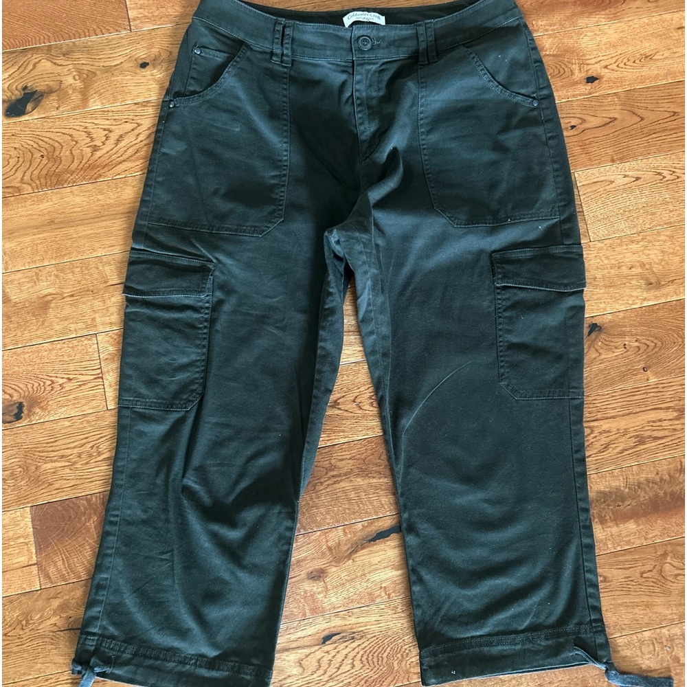 Coldwater Creek Natural Fit Cargo Pockets Women’s Capri, Olive, 10